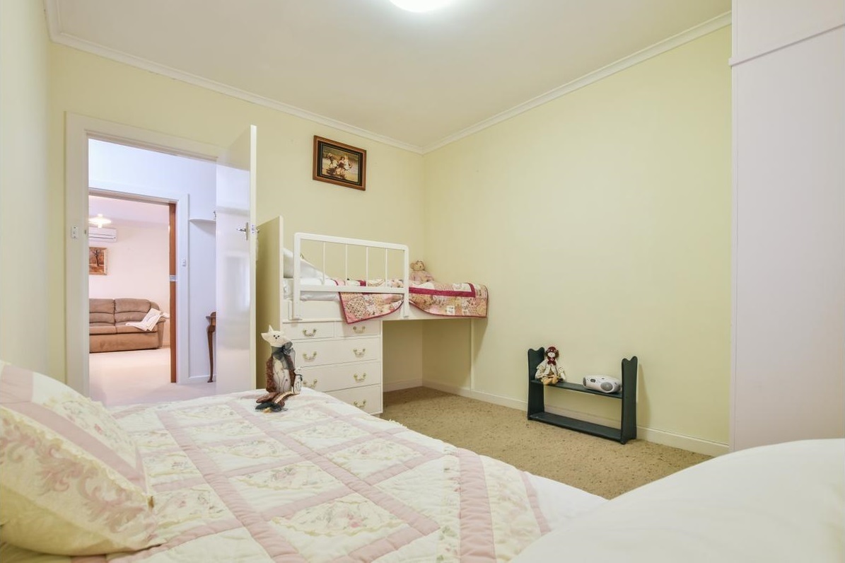 13 Creighton Ave Morphett Vale 5162