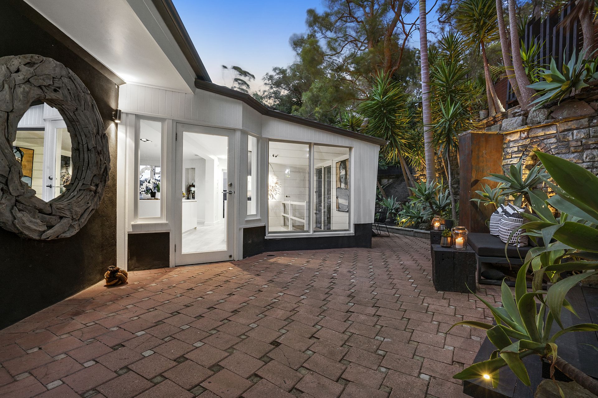 51 Chisholm Avenue Avalon Beach NSW, Avalon Beach - Thumbnail 2