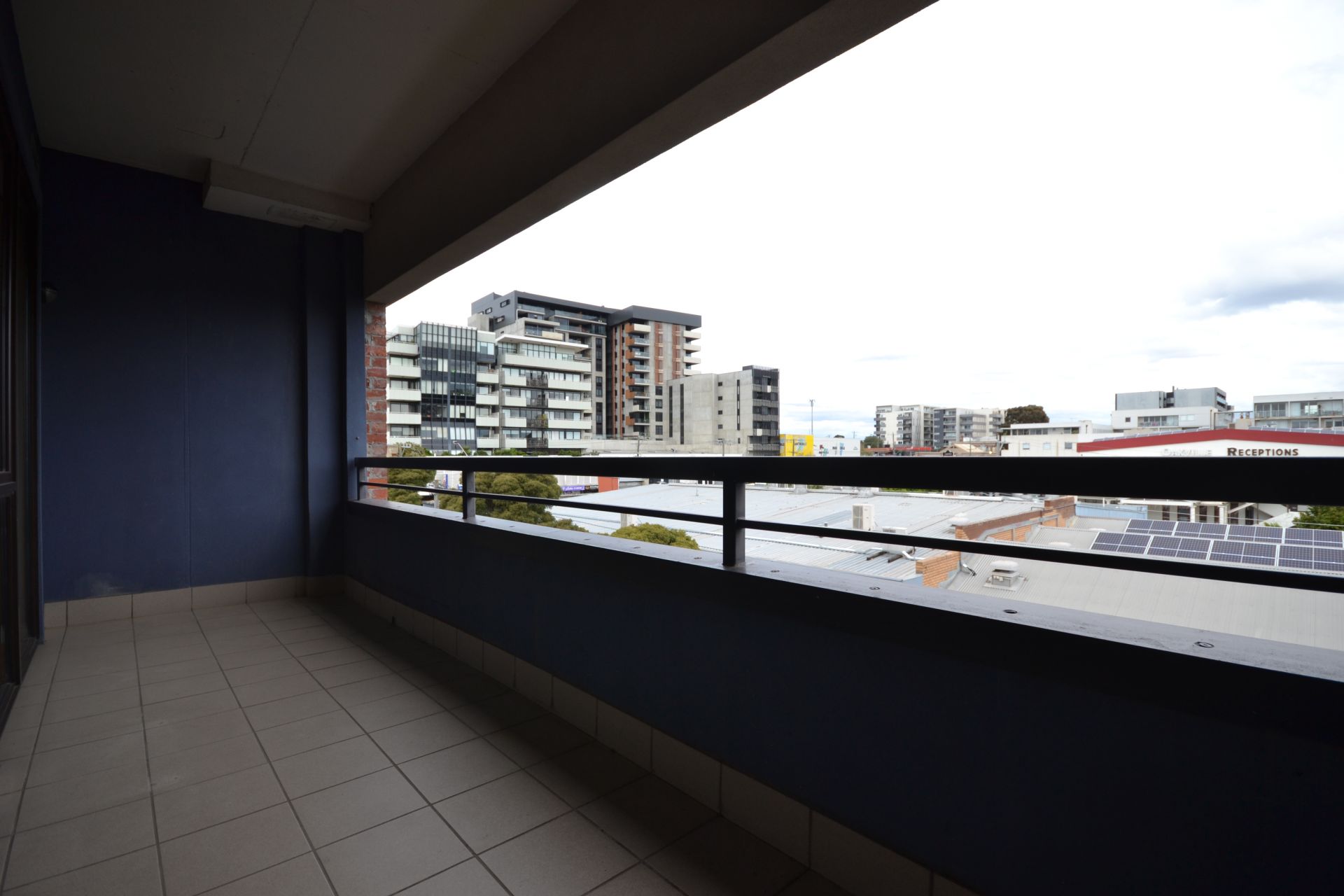 EXCLUSIVE APARTMENT LIVING