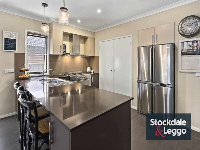 13 Arum Walk MERNDA, Mernda - Thumbnail 7