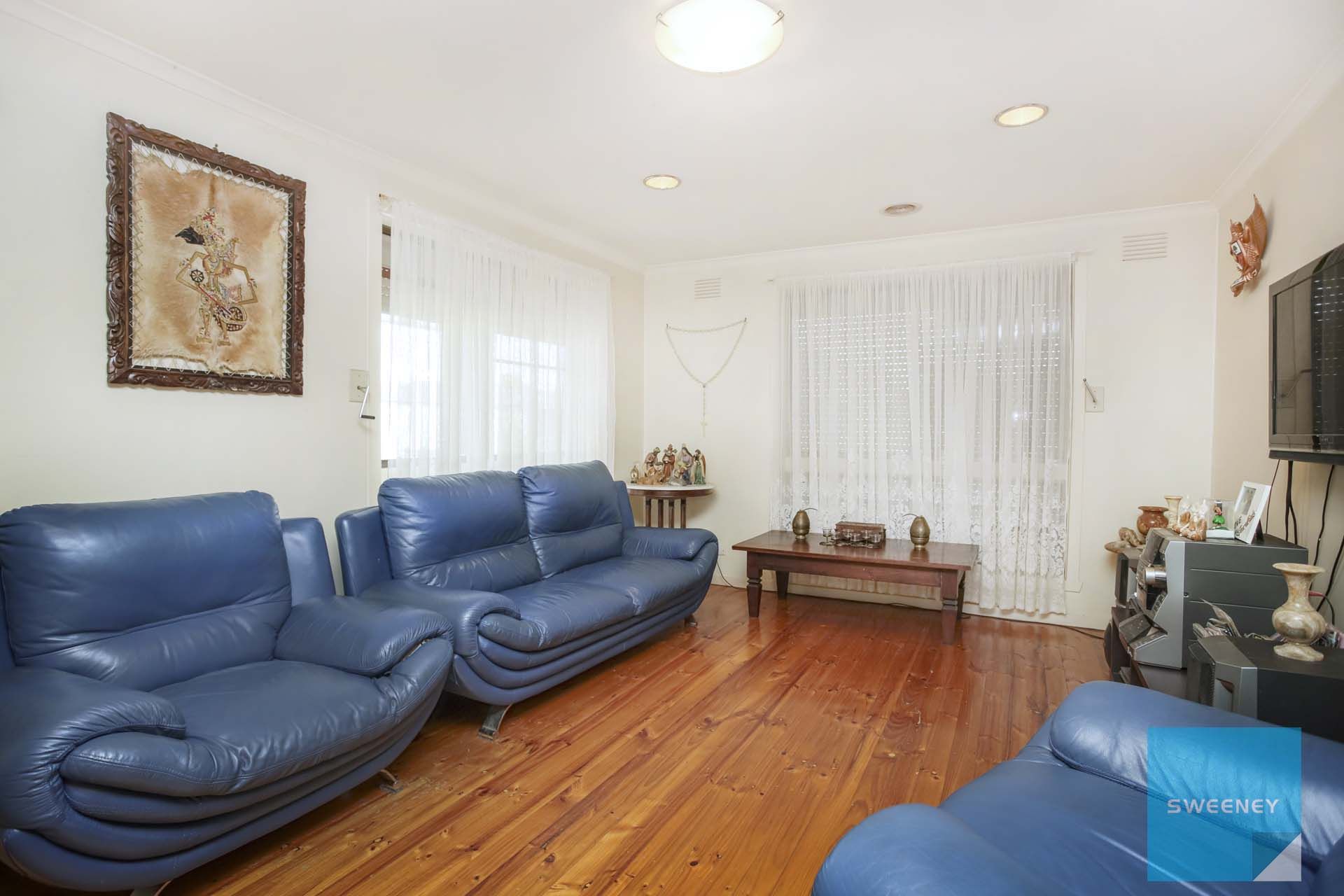 14 Redditch Crescent, Deer Park - Thumbnail 3