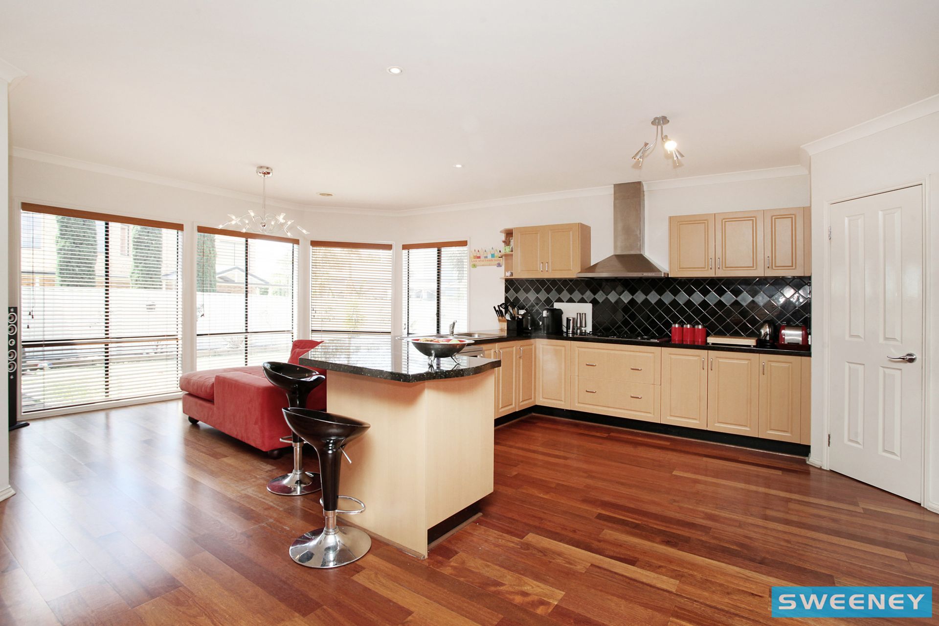 4 Cairn Curran Terrace, Caroline Springs - Thumbnail 3