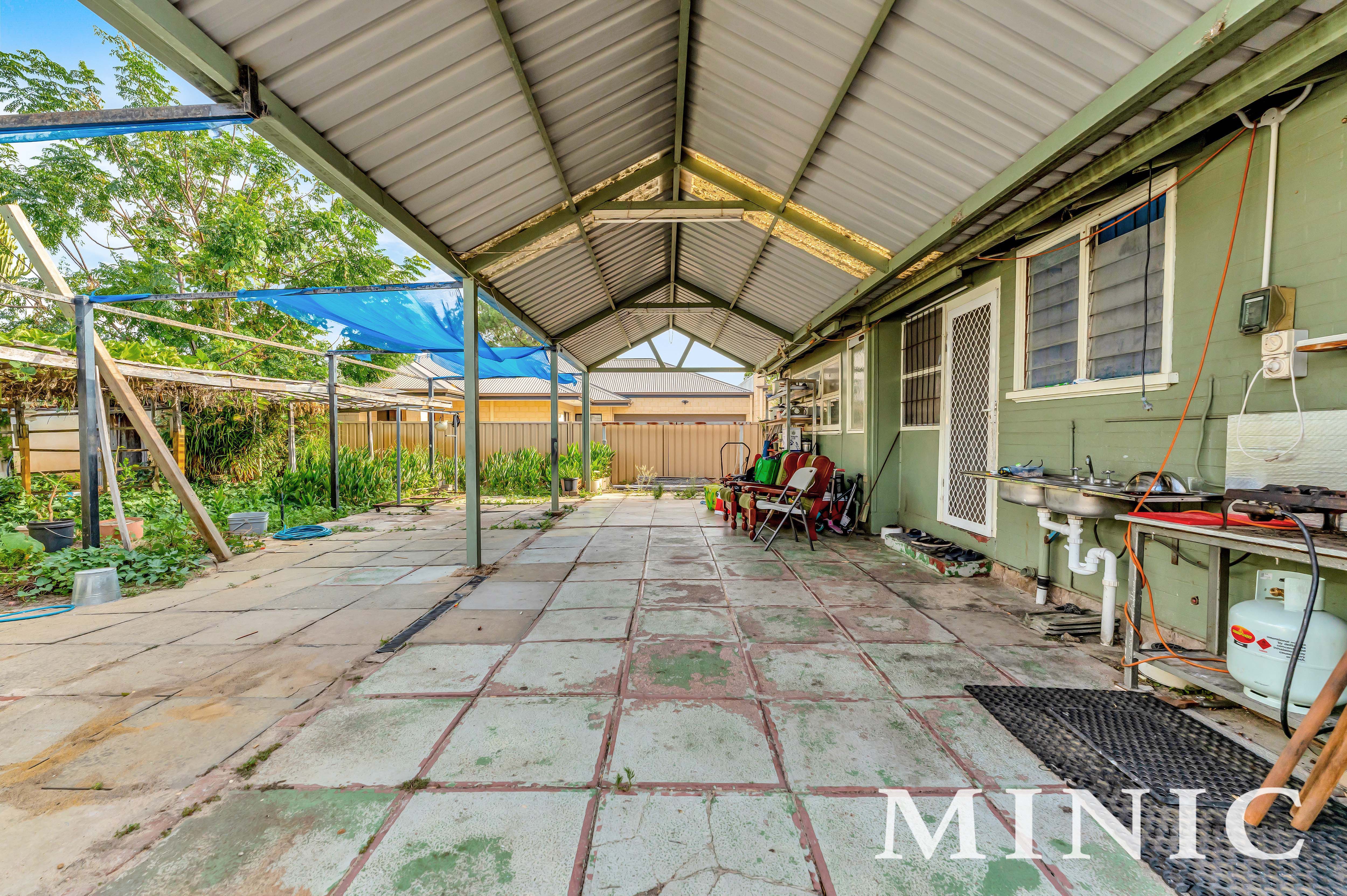 33 Hartfield Street, Queens Park