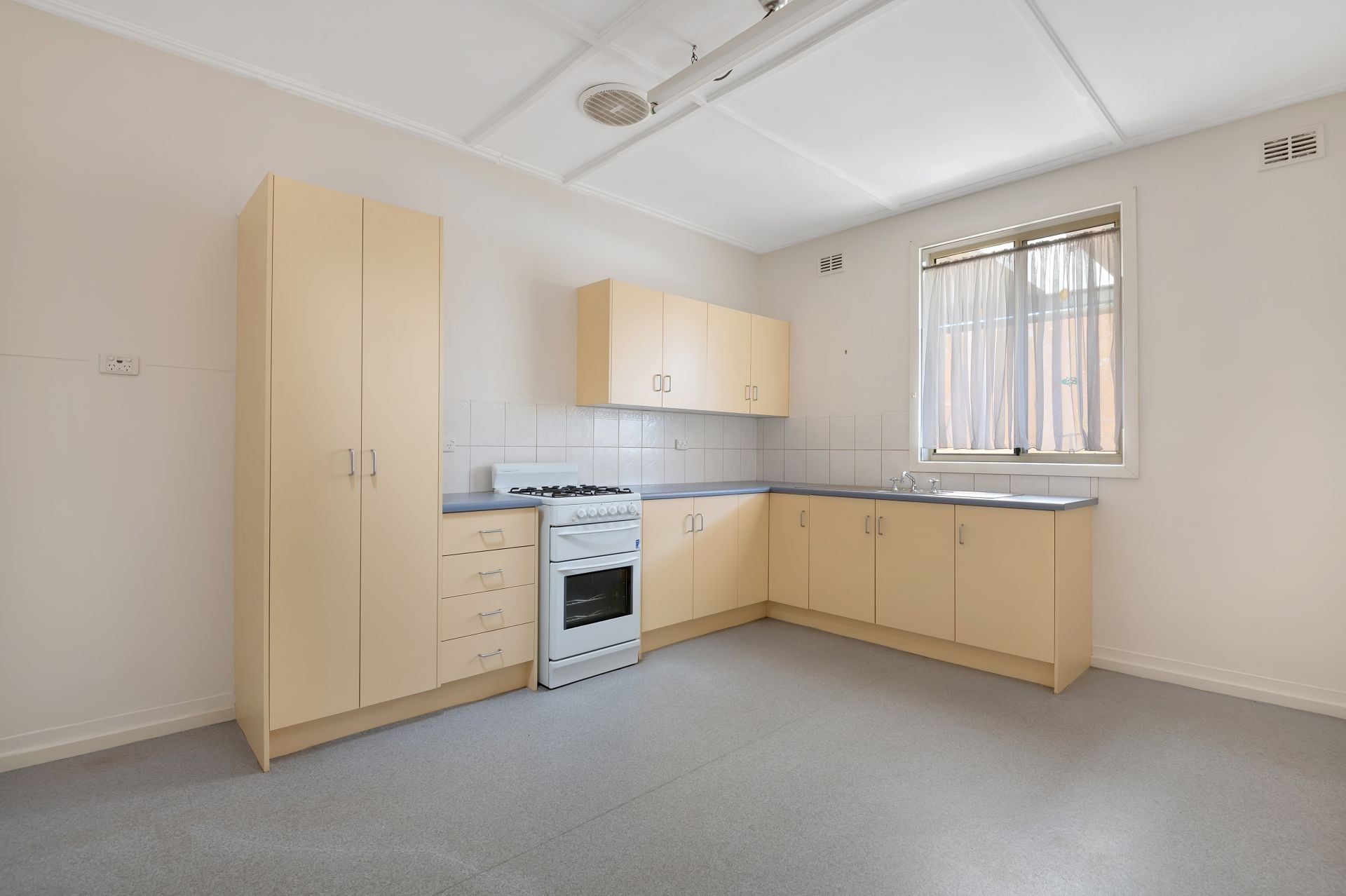 6 Bell Street, Pennington - Thumbnail 5