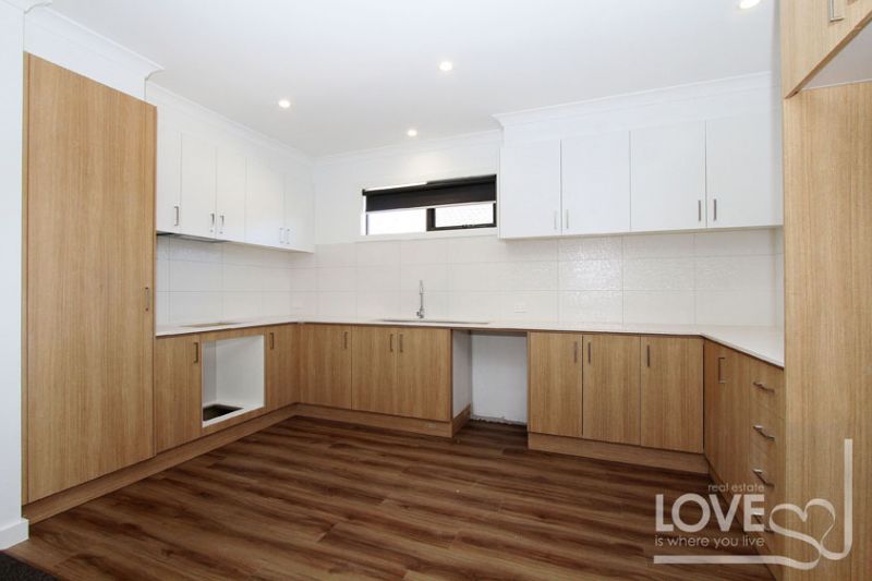 6/10 Ralph Street, Reservoir
