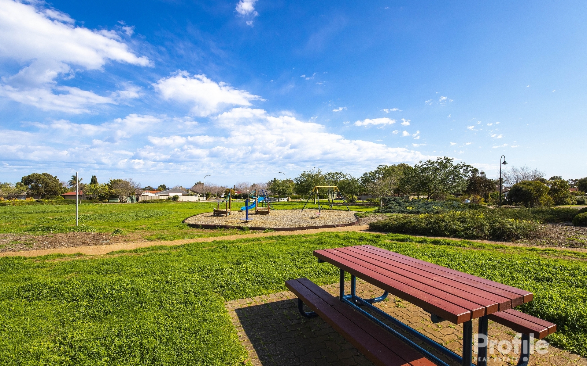 35 Admiralty Crescent  Seaford Rise 5169