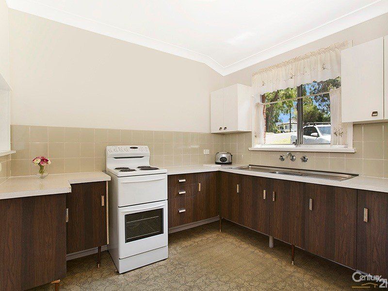 39 Pambula Road, ENGADINE, Engadine - Thumbnail 5