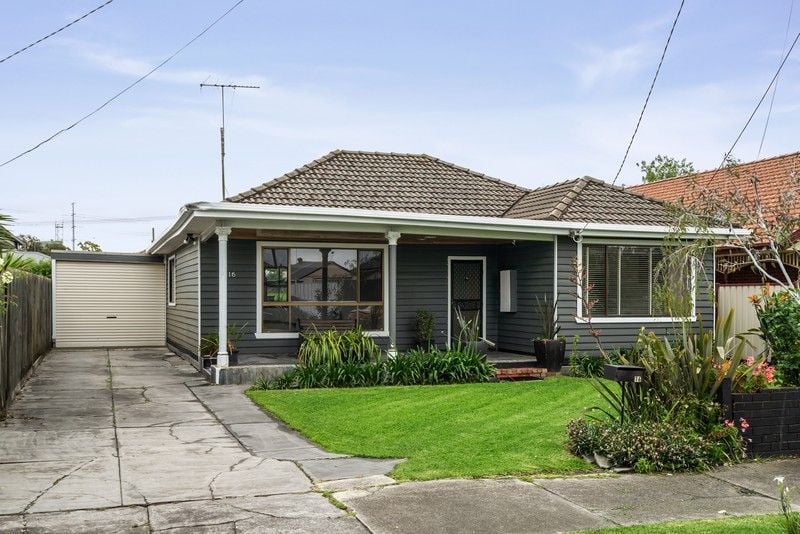 16 Cyclamen Avenue, Altona North - Thumbnail 2