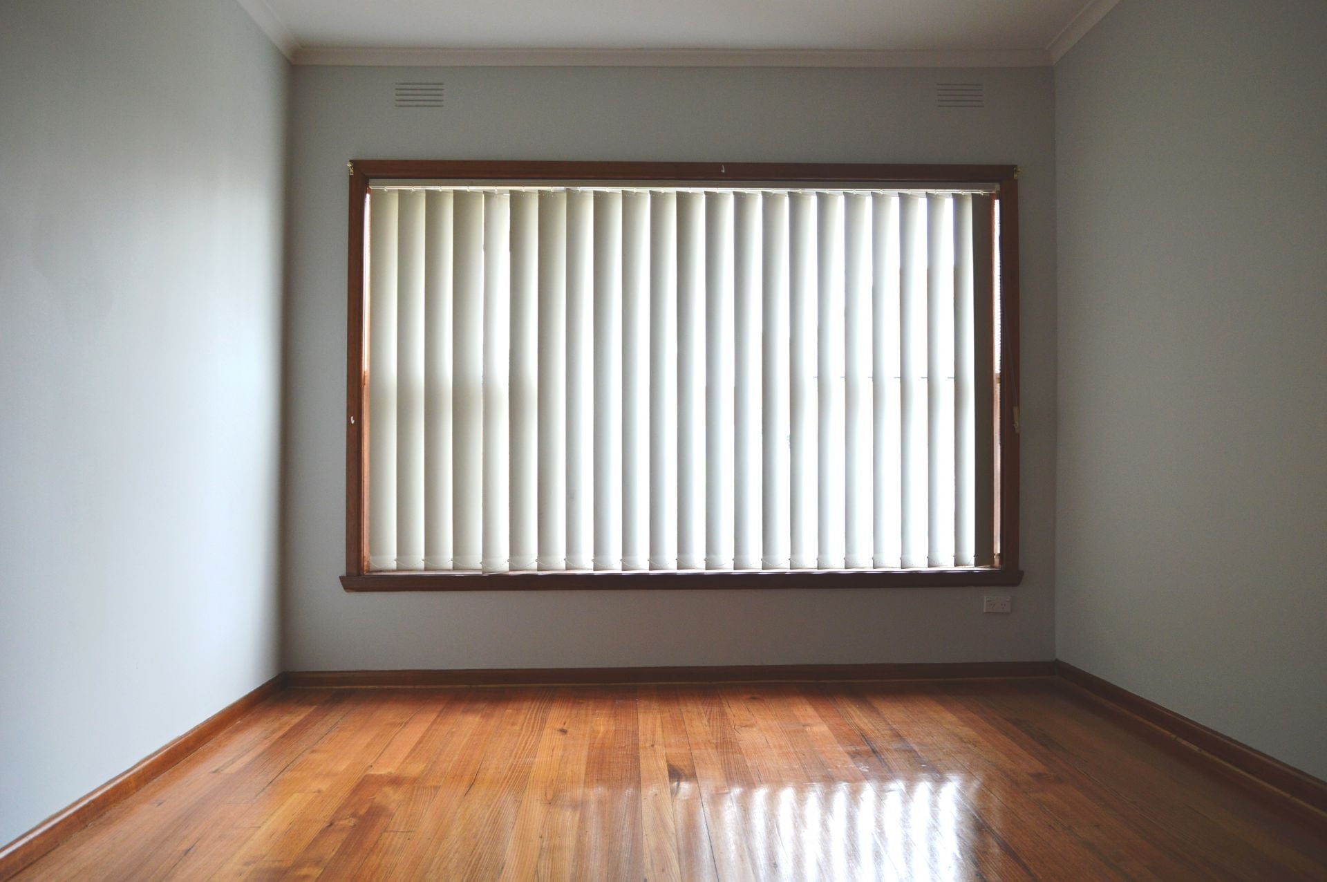 SUPREMELY LOCATED, PERFECTLY PRICED   *Insp Thu 19th Nov @ 3:40pm*