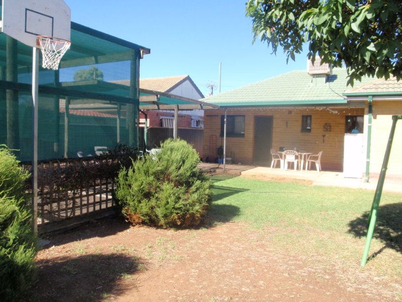 10 Glen Rovala Street Brahma Lodge 5109