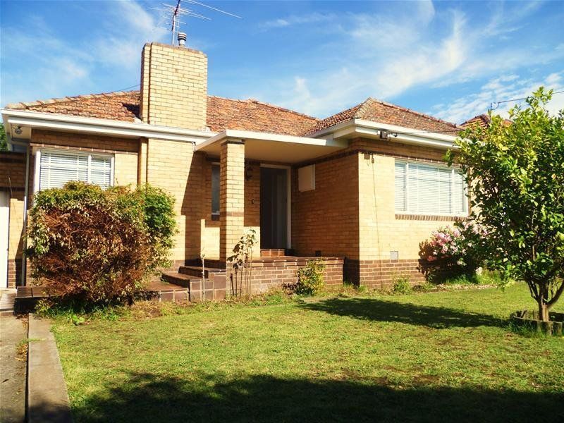 42 Mendip Road, Reservoir