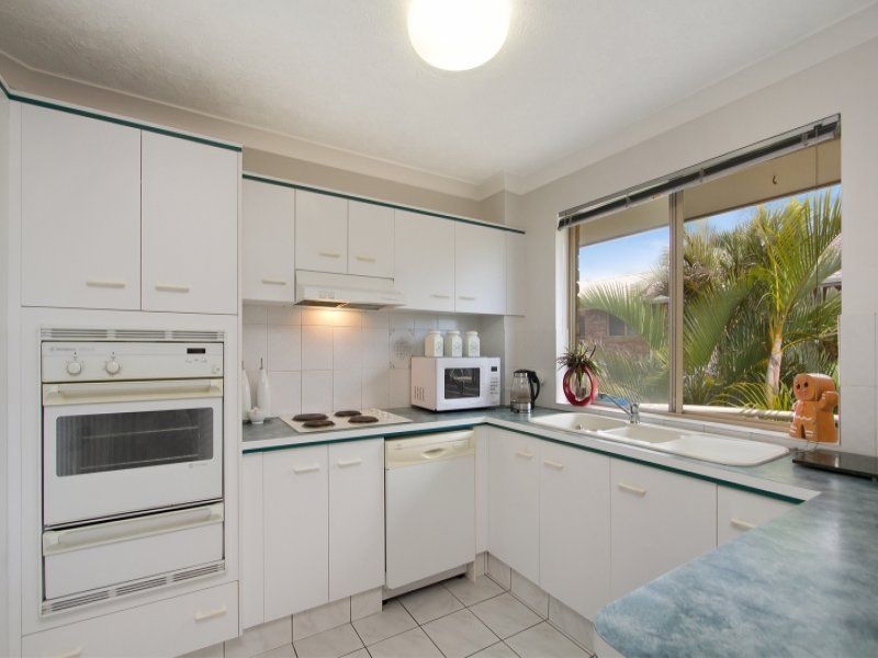 27/15-17 South Street 'Pacific View' KIRRA QLD, ' Kirra - Thumbnail 6