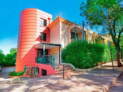 2/1 Linthorpe Street, Newtown