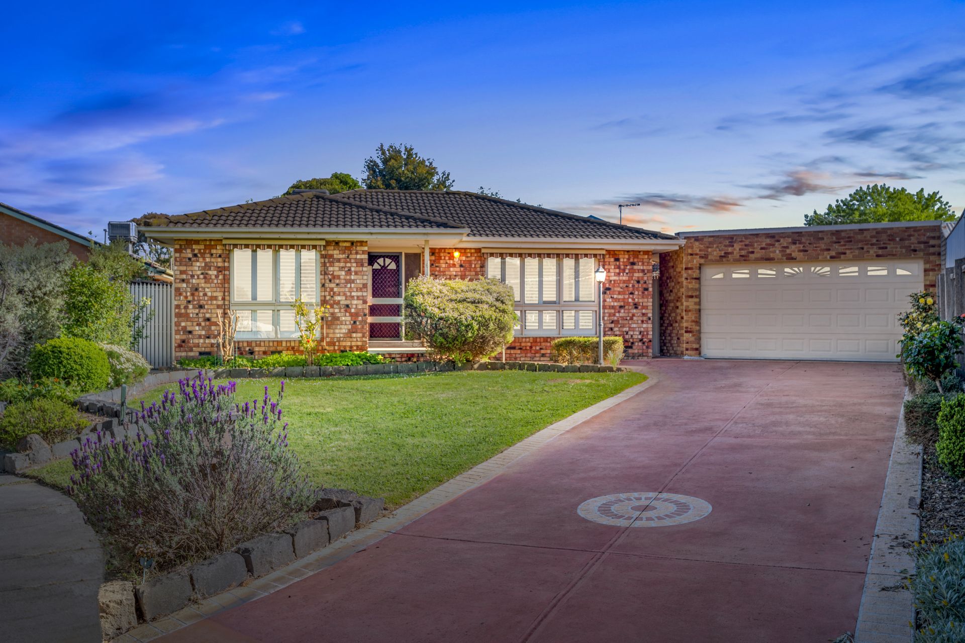 Charming Home in a Quiet Cul-de-Sac