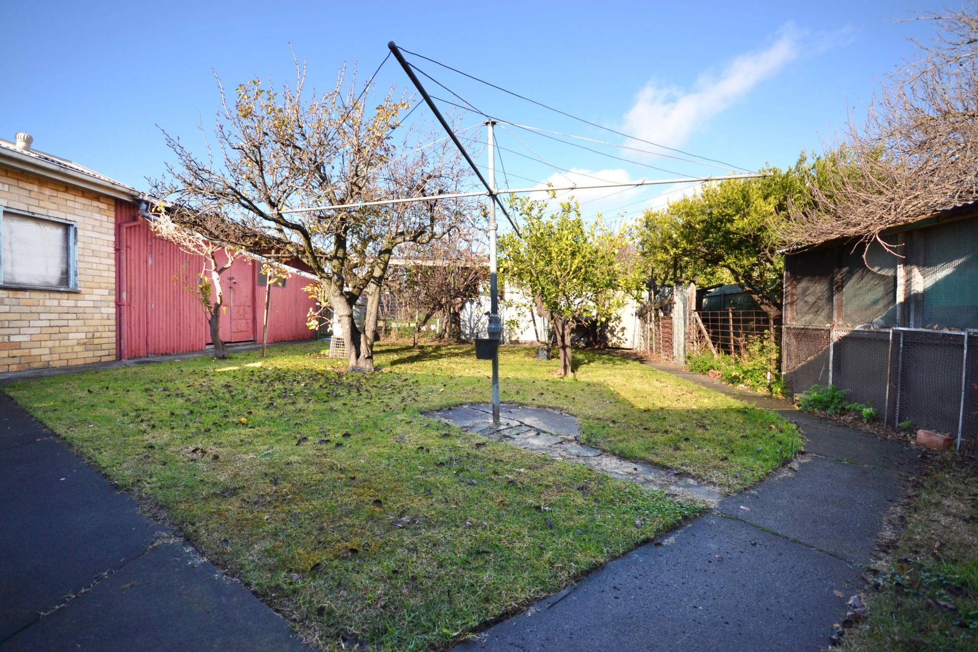 ORIGINAL CHARM IN A GREAT LOCATION