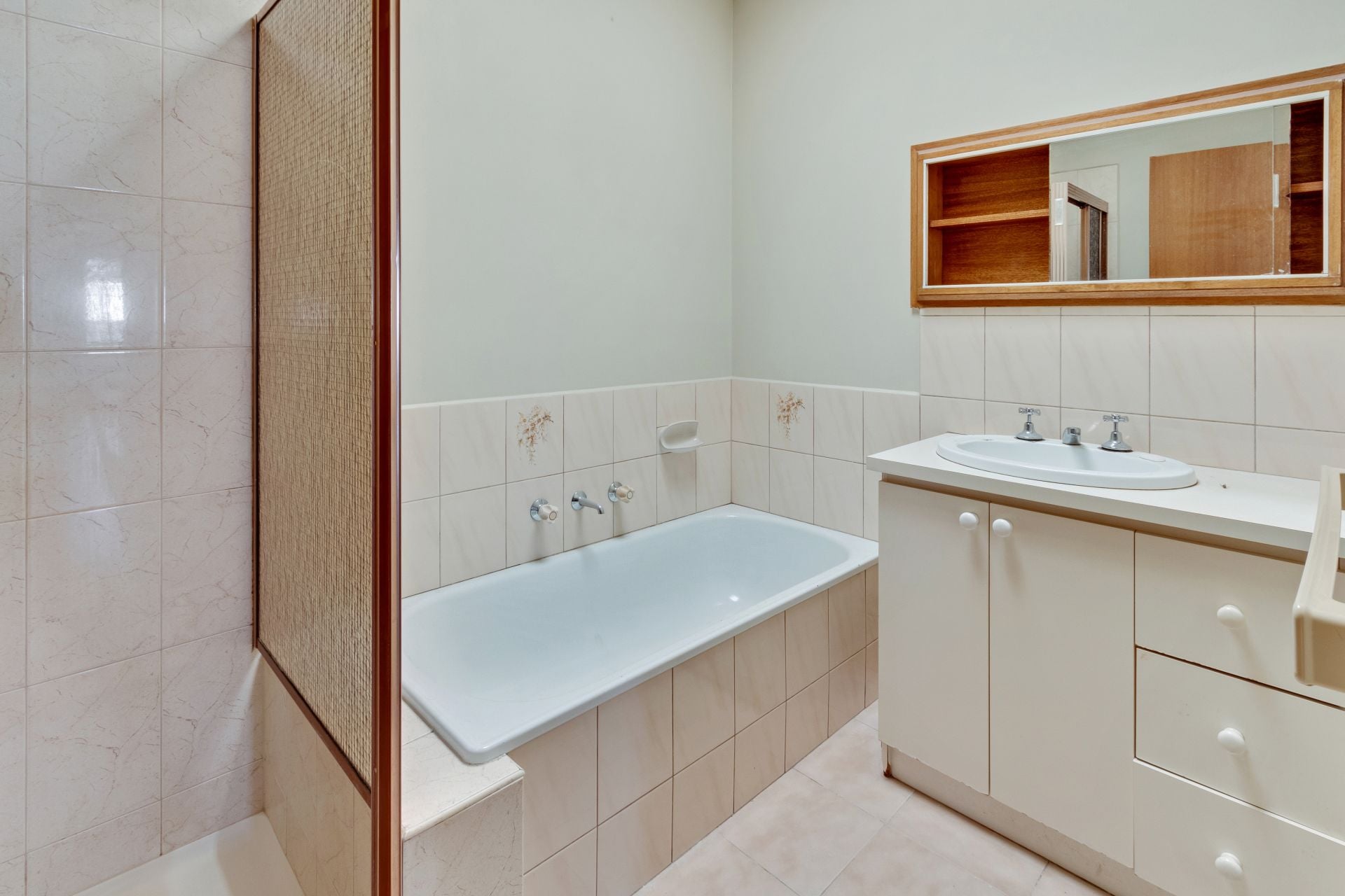 WHERE LOCATION MEETS CONVENIENCE