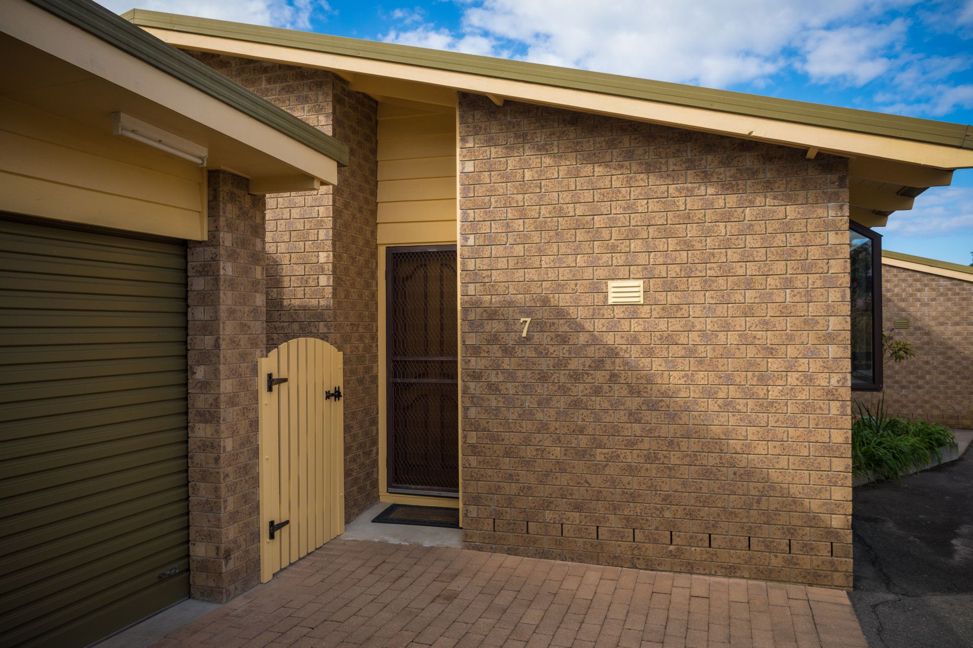 7/10 Quondola St, Pambula