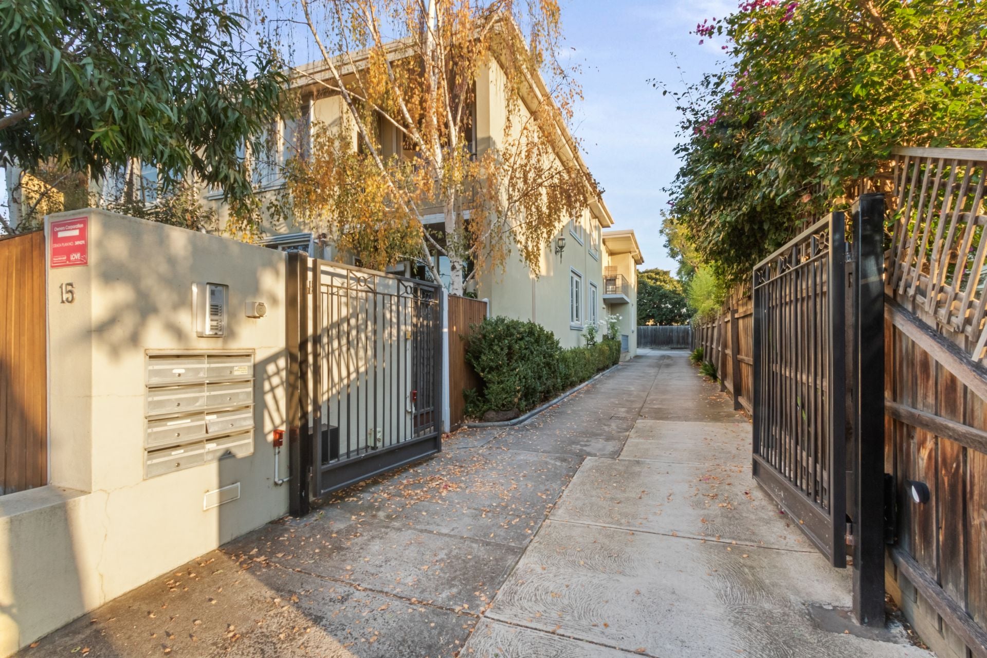 Gorgeous Ground Floor Apartment In Prime Location!