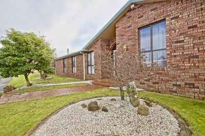 3
 
 
 
  
 
 
 2
 
 
 
  
 
 
 4
 
 
 
 
 
 
 
 18 Chettle Street, Devonport TAS 7310, Devonport - Thumbnail 2