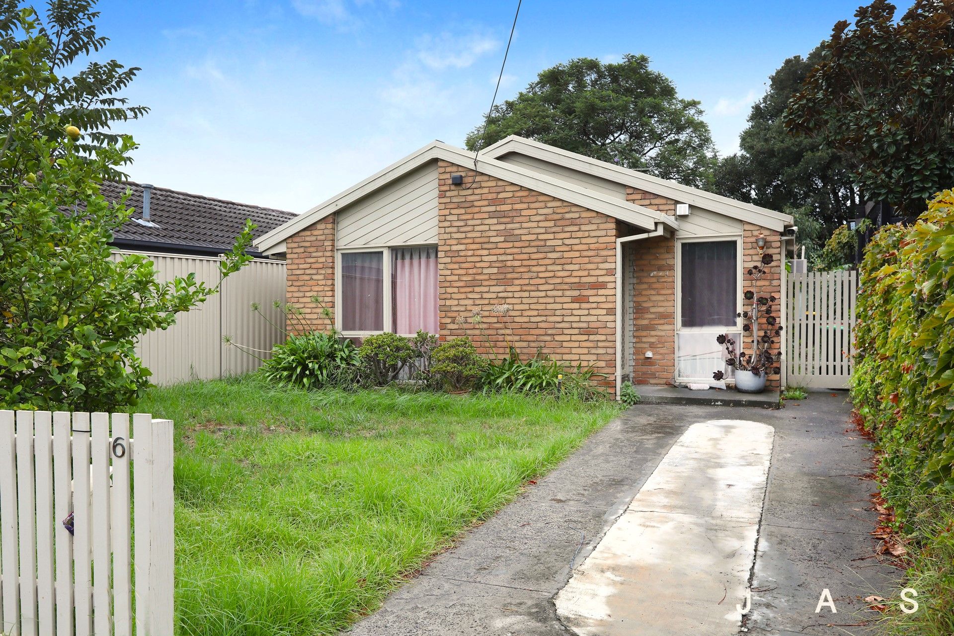 6 McLister Street Spotswood VIC, Spotswood - Thumbnail 2