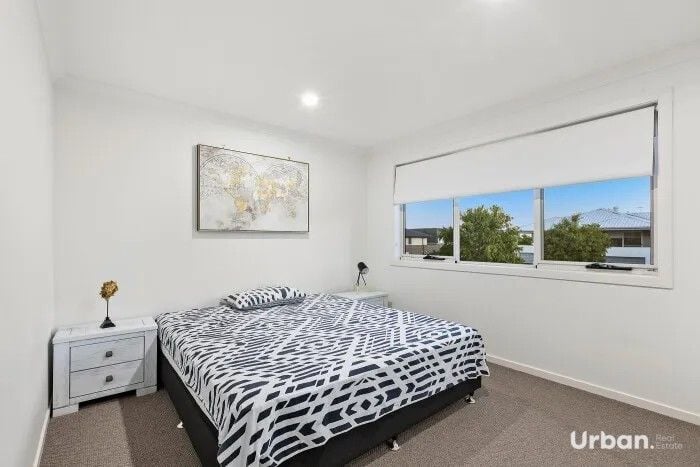 Denham Court 36 Indigo Crescent