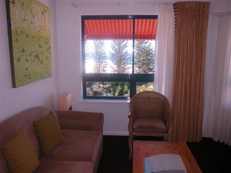 445 92-102 Marine Parade COOLANGATTA QLD, Coolangatta - Thumbnail 4