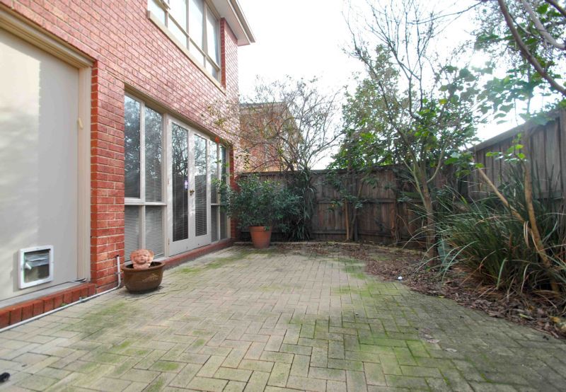 1/586 Inkerman Road, Caulfield North - Thumbnail 4