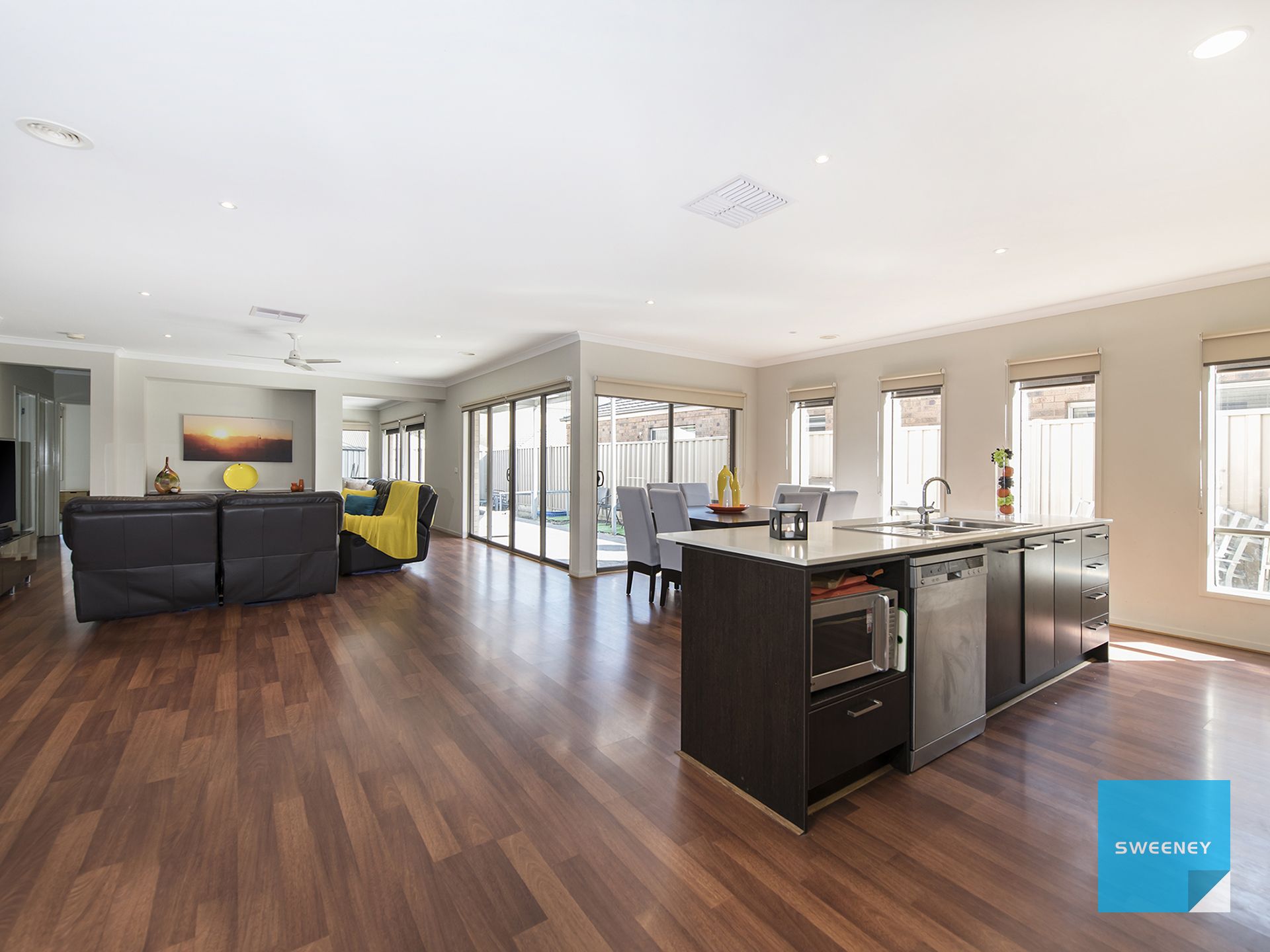 29 Forest Glade Way, Caroline Springs - Thumbnail 7