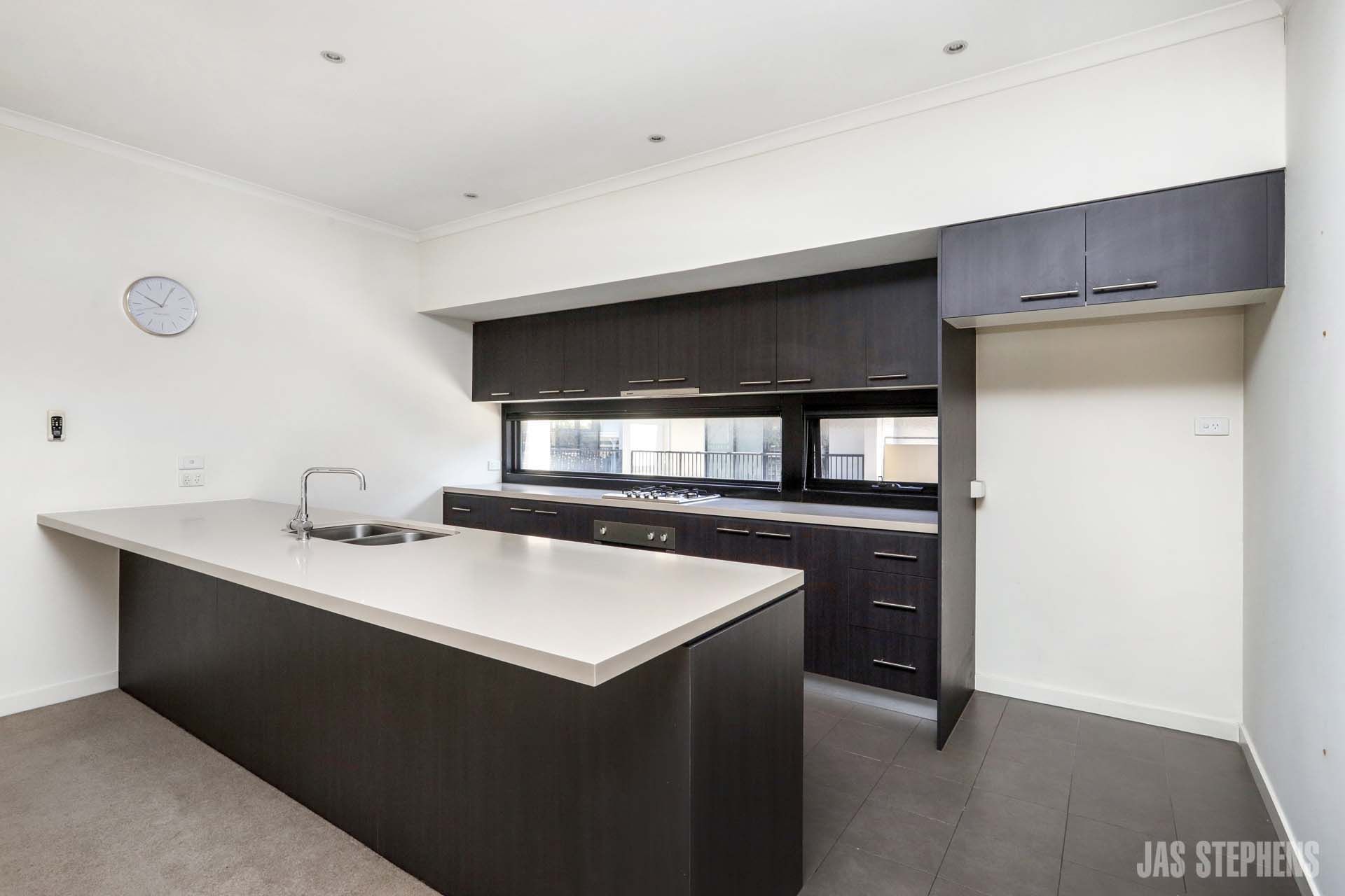 14 Newman Drive Footscray VIC, Footscray - Thumbnail 4