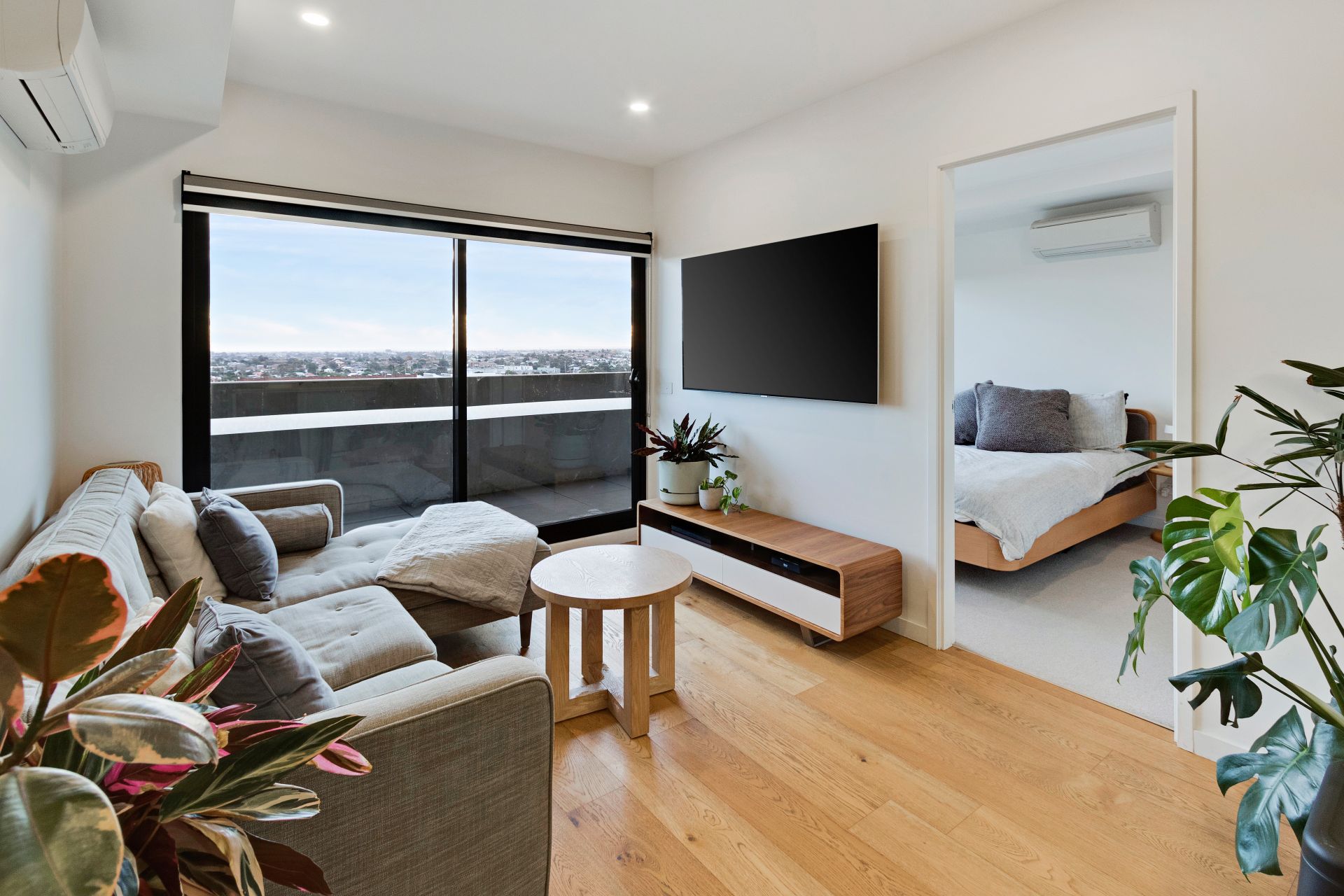 Perfectly positioned TWO BED TWO BATH