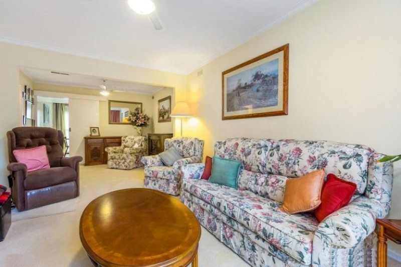 2/13 Kintore Crescent, Box Hill Mandy Lee Real Estate