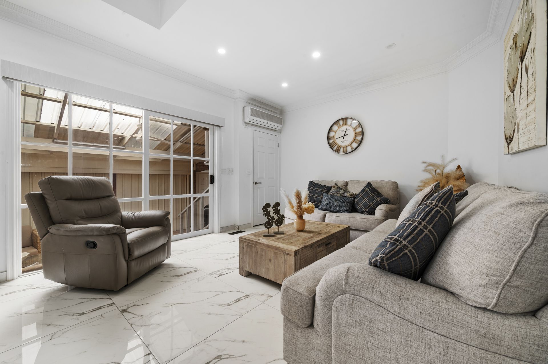 IMPRESSIVE FAMILY HOME - PRIME LOCATION