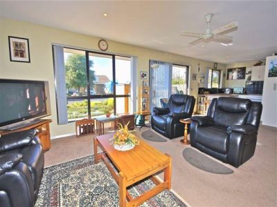 1/1 Winston Place, DEVONPORT, Devonport - Thumbnail 3