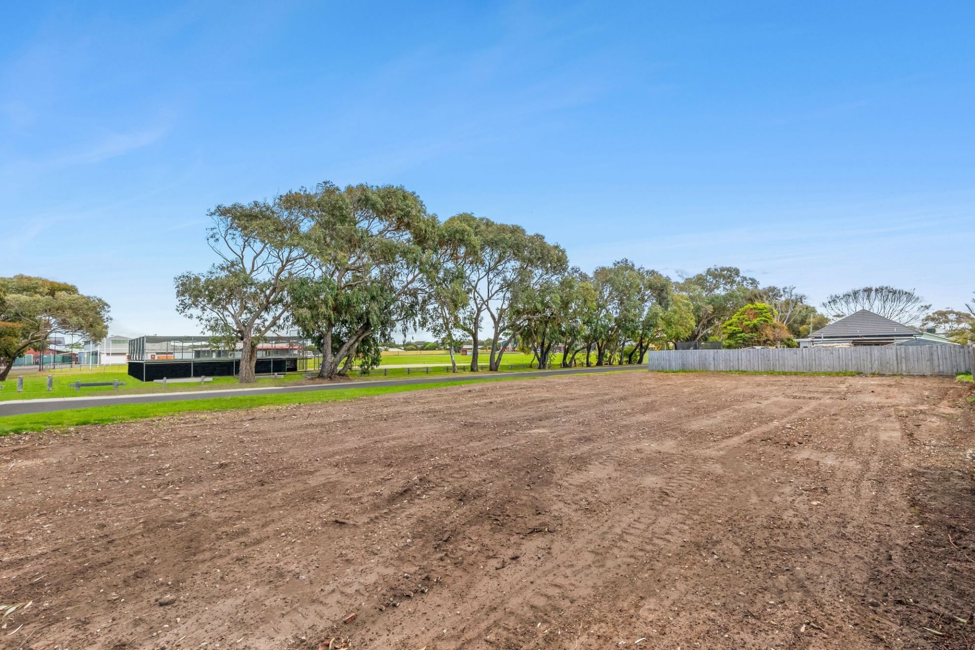 139 The Avenue Ocean Grove VIC, Ocean Grove - Thumbnail 4