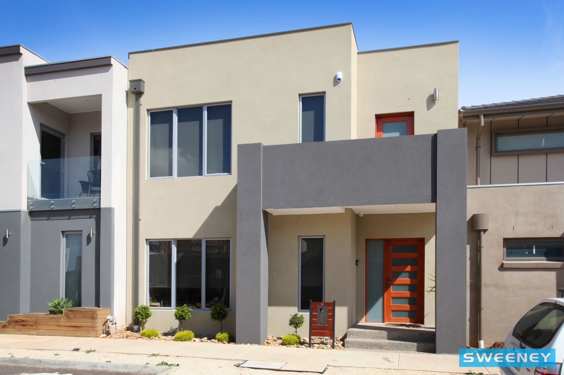 6 Swan Street, Caroline Springs - Thumbnail 2