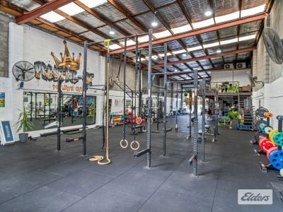 RARE INNER-CITY OFFICE/WAREHOUSE!