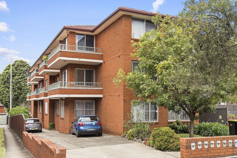 8/4 Julia Street, Ashfield