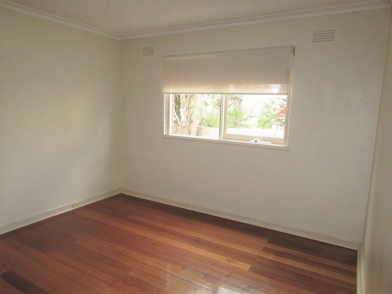 **Great Location in Picturesque Street**