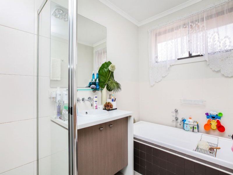 53 Callista Circuit, Taylors Hill - Thumbnail 8