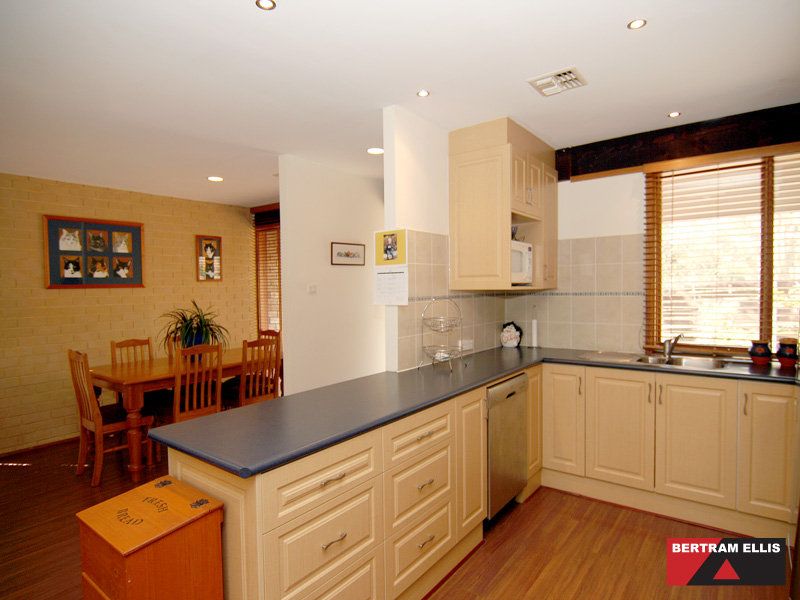 68 Wybalena Grove, Cook - Thumbnail 7