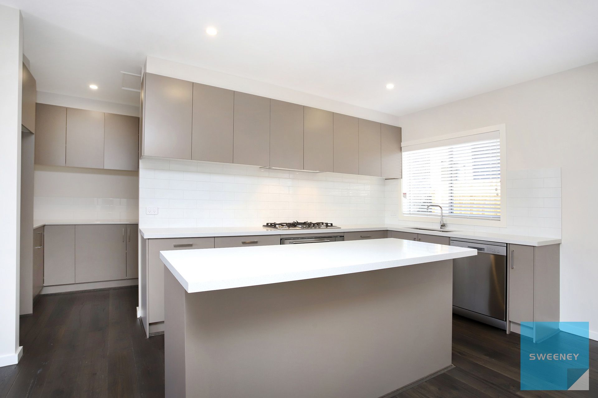 27 Raddle Road, Aintree - Thumbnail 5