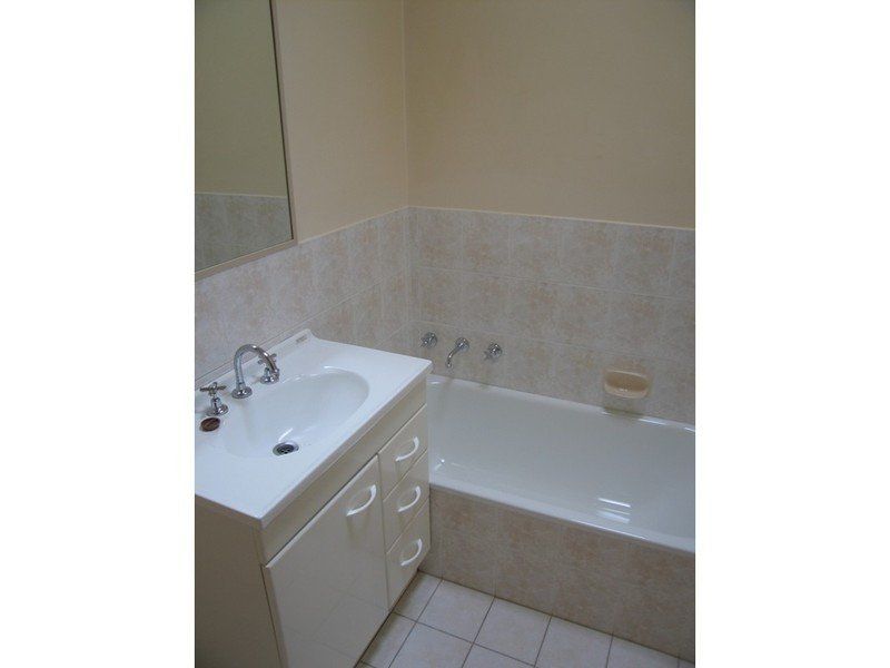 Superb 2 Bedroom Unit!