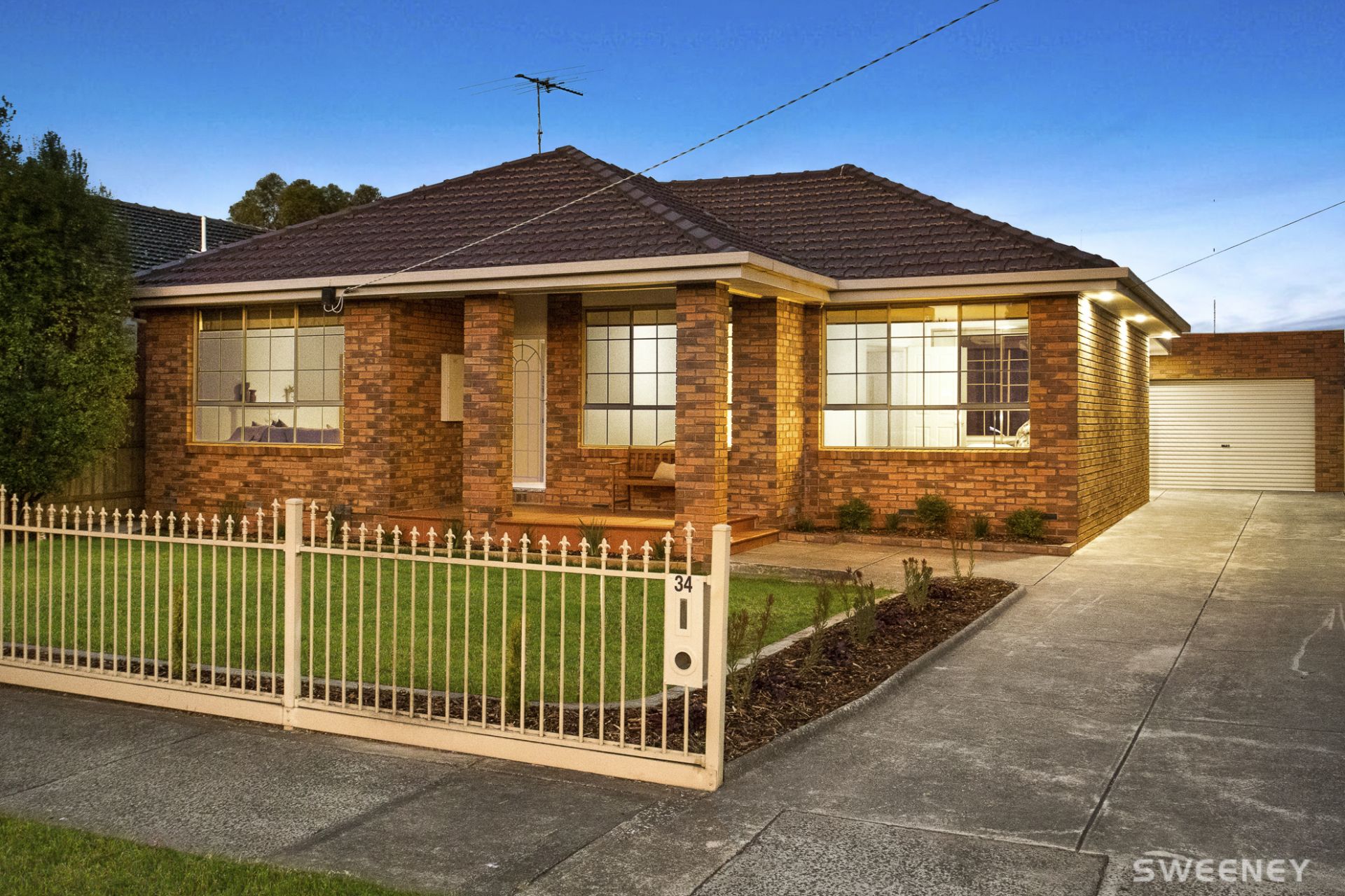 34 Delphin Avenue, Altona North - Thumbnail 2