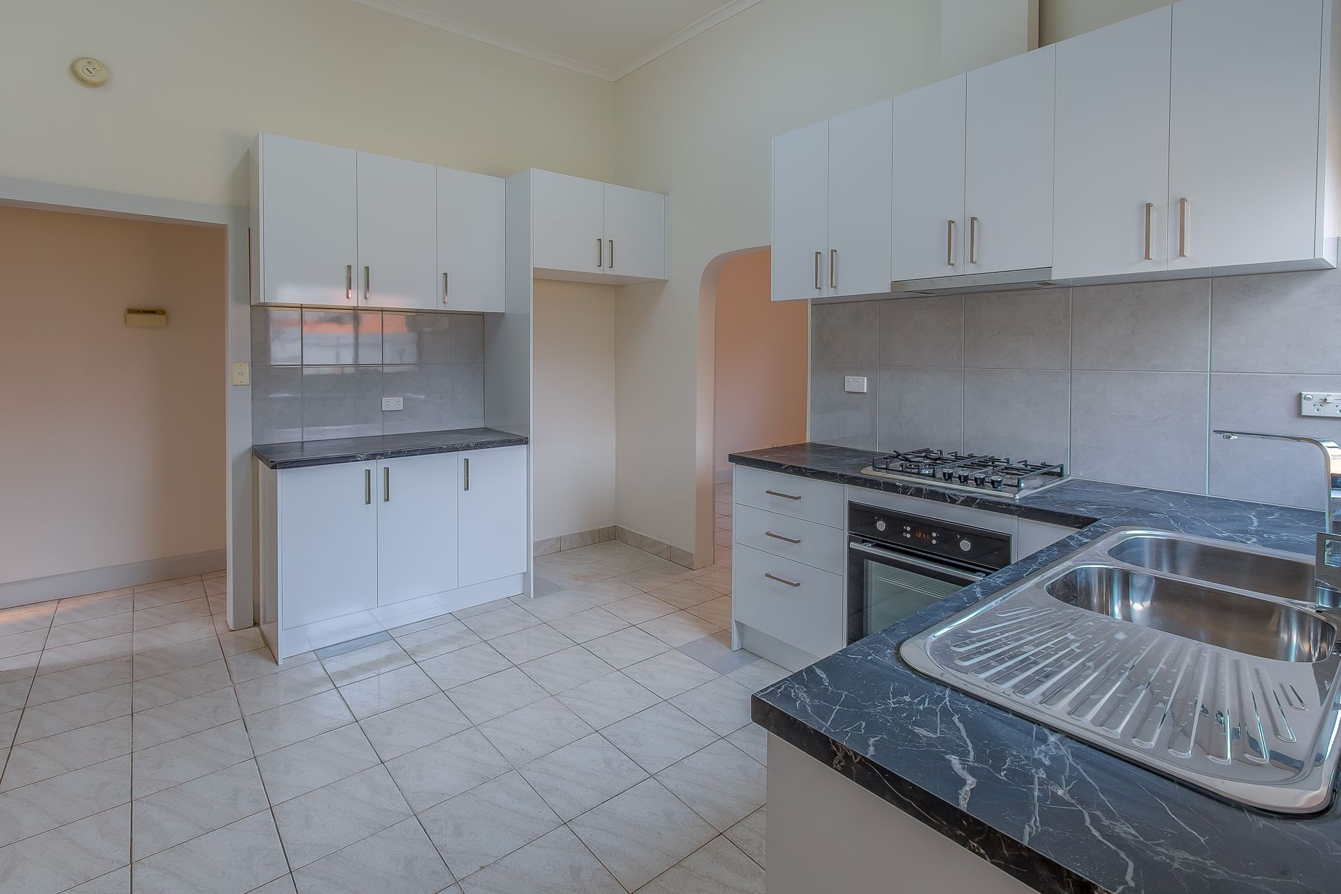 1 Weeks Free Rent on OFFER