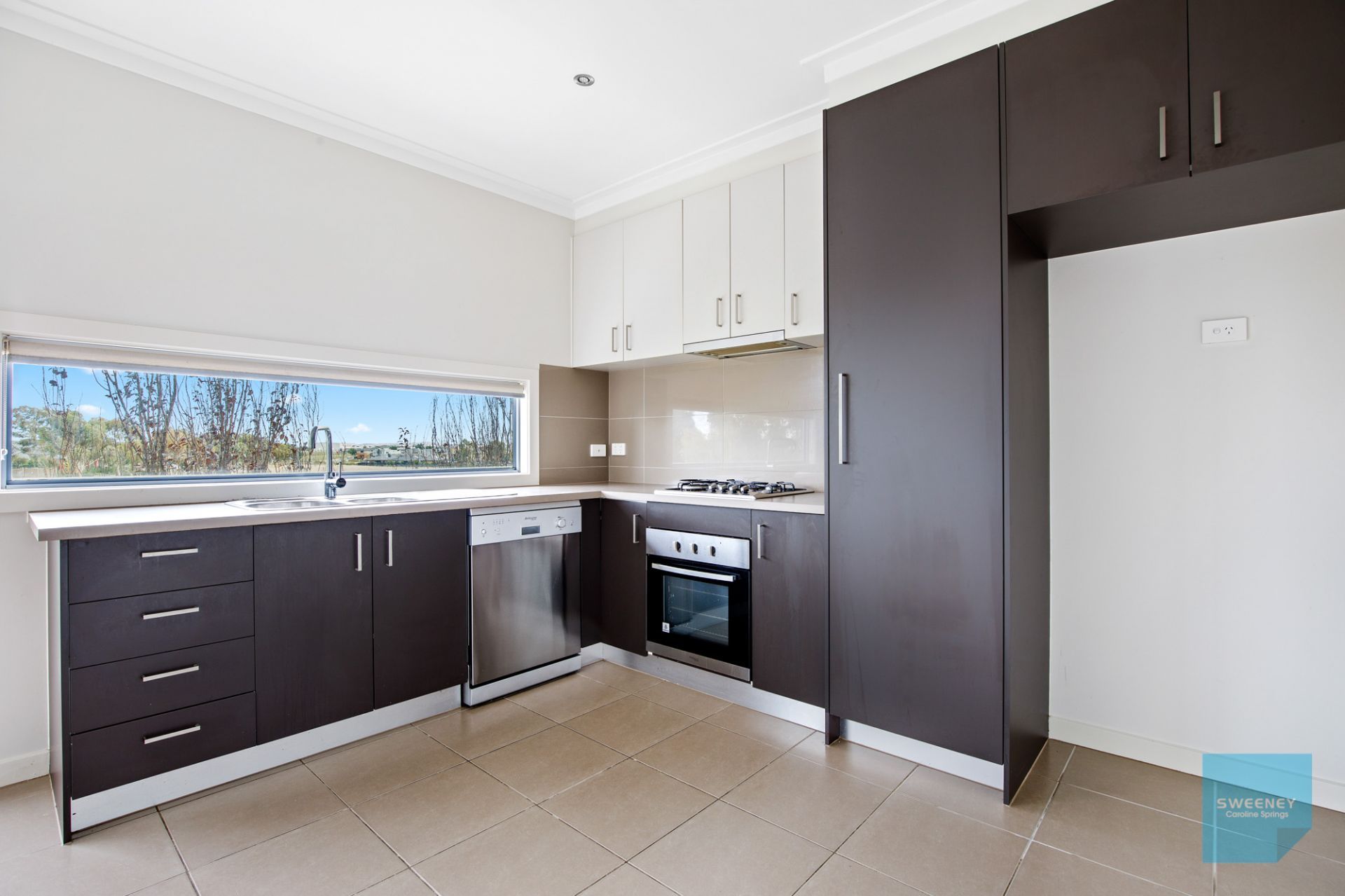 3/69-77 Lancefield Drive, Caroline Springs - Thumbnail 8