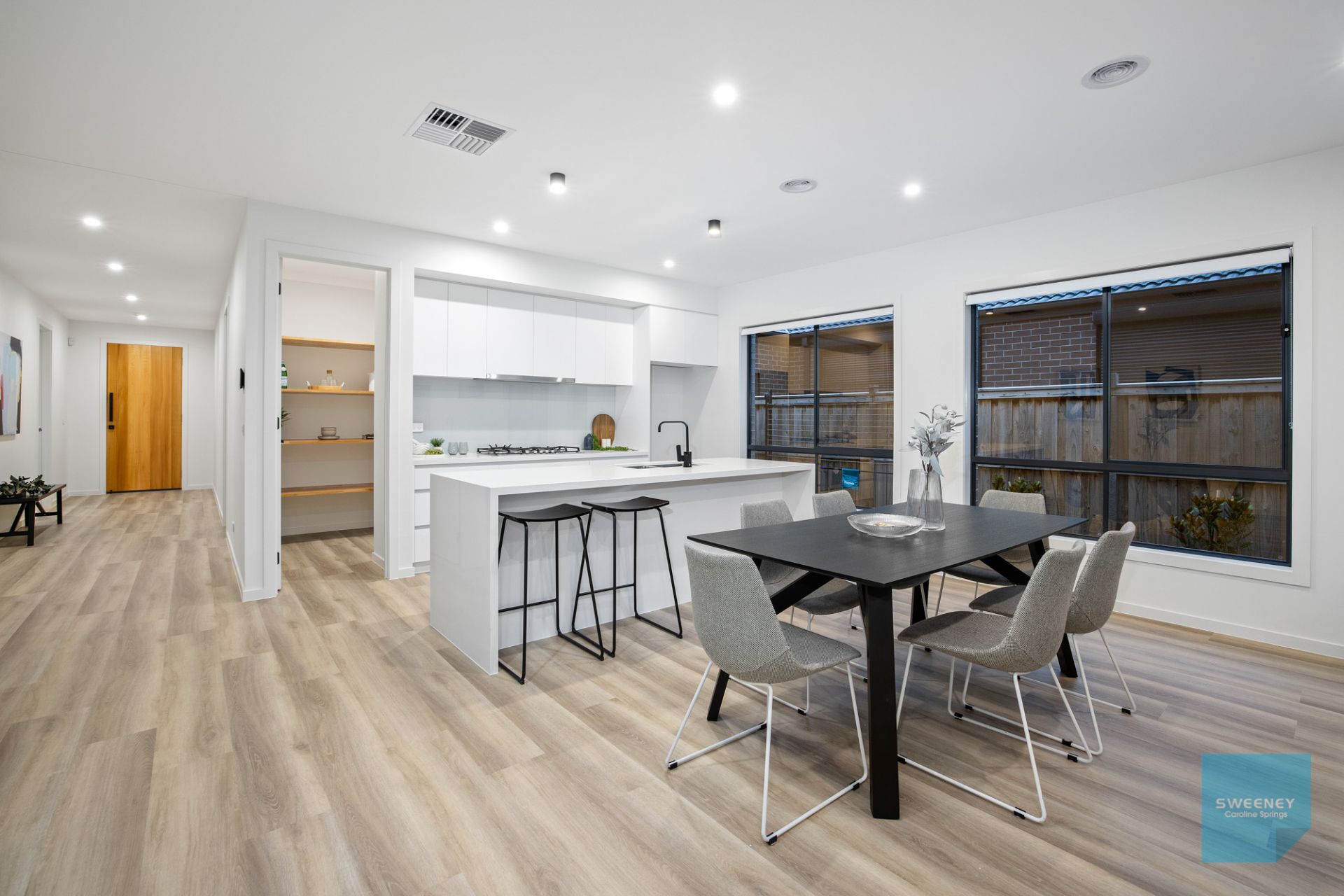 26 Wiltshire Boulevard, Thornhill Park - Thumbnail 6