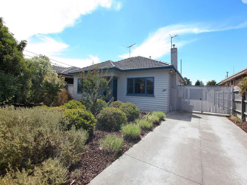 58 Stenhouse Avenue, Brooklyn - Thumbnail 8