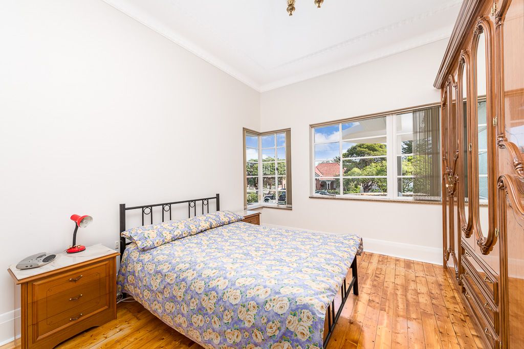 SOLD - Classic Period Style With Modern Family Ease