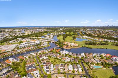 Superb Resort Living in The Lakes!!