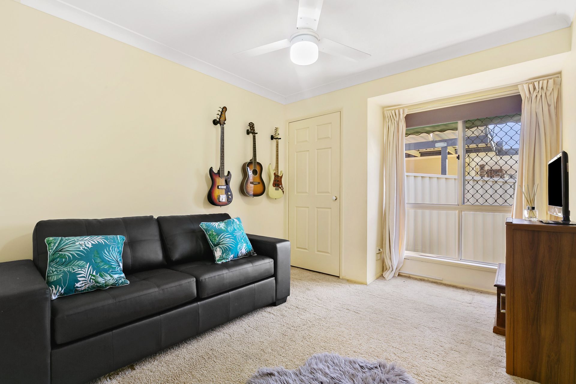 Real Estate For Sale 7 Zinnea Street Elanora , QLD